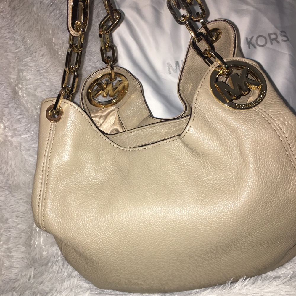 Like New! Michael Kors Fulton bag!✨